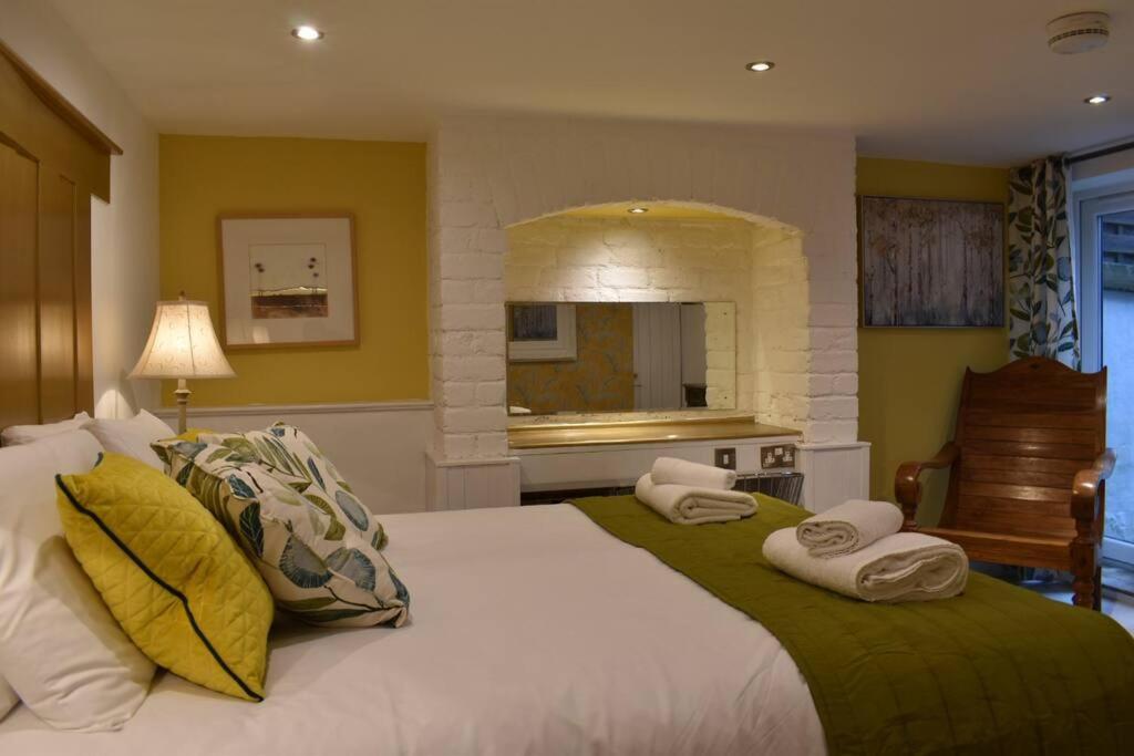 The Cheltenham, Stylish 1-Bed Victorian Apartment Harrogate Extérieur photo