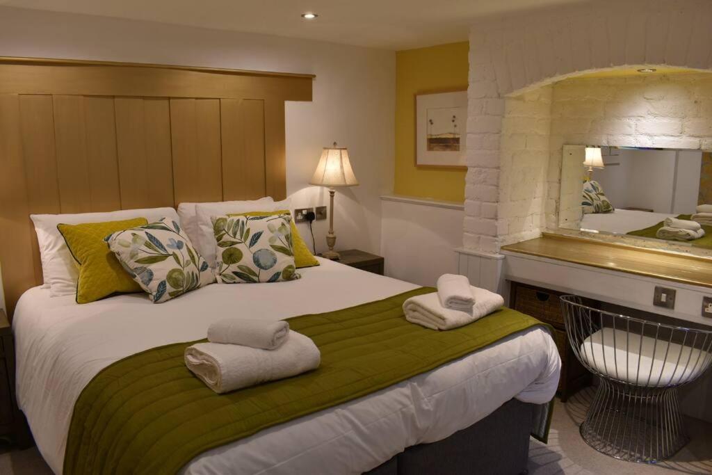 The Cheltenham, Stylish 1-Bed Victorian Apartment Harrogate Extérieur photo