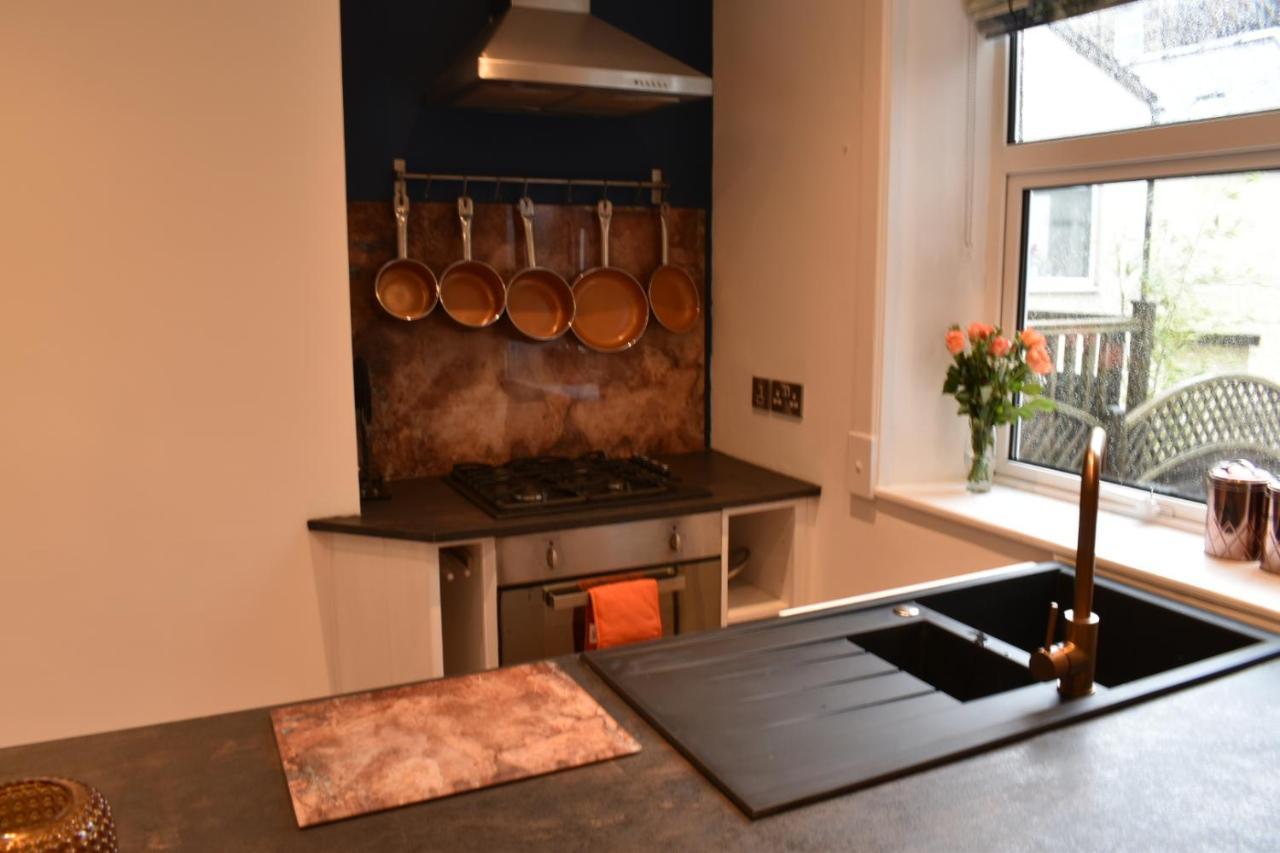 The Cheltenham, Stylish 1-Bed Victorian Apartment Harrogate Extérieur photo